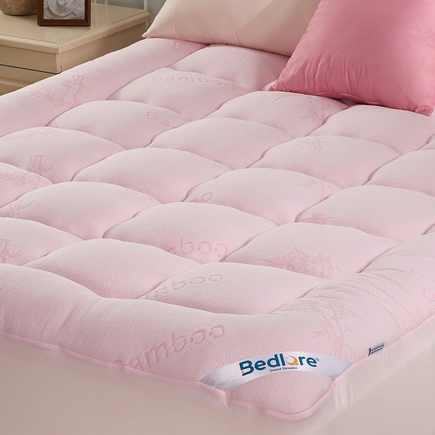 【Bedlore】Bamboo Cooling Mattress Topper with Fitted Sheet, Thick Luxury Comfort Layer, Breathable & Soft on Skin, Deep Pocket Design, Machine Washable, Ideal for Bedroom & Home Use Homeessentials