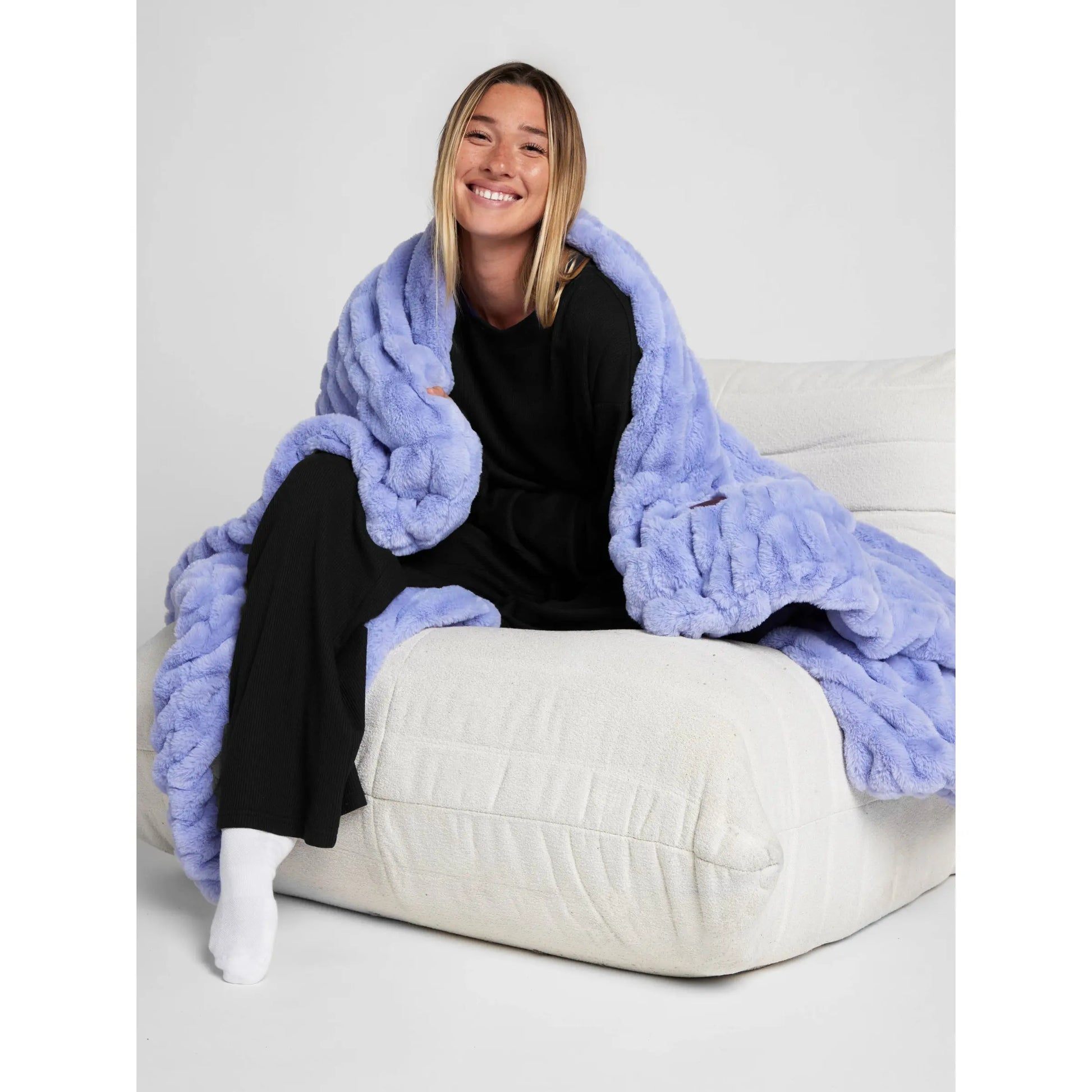 Comfrt | the Dreamer Blanket | Oversized, Cozy, Soft Warm Throw