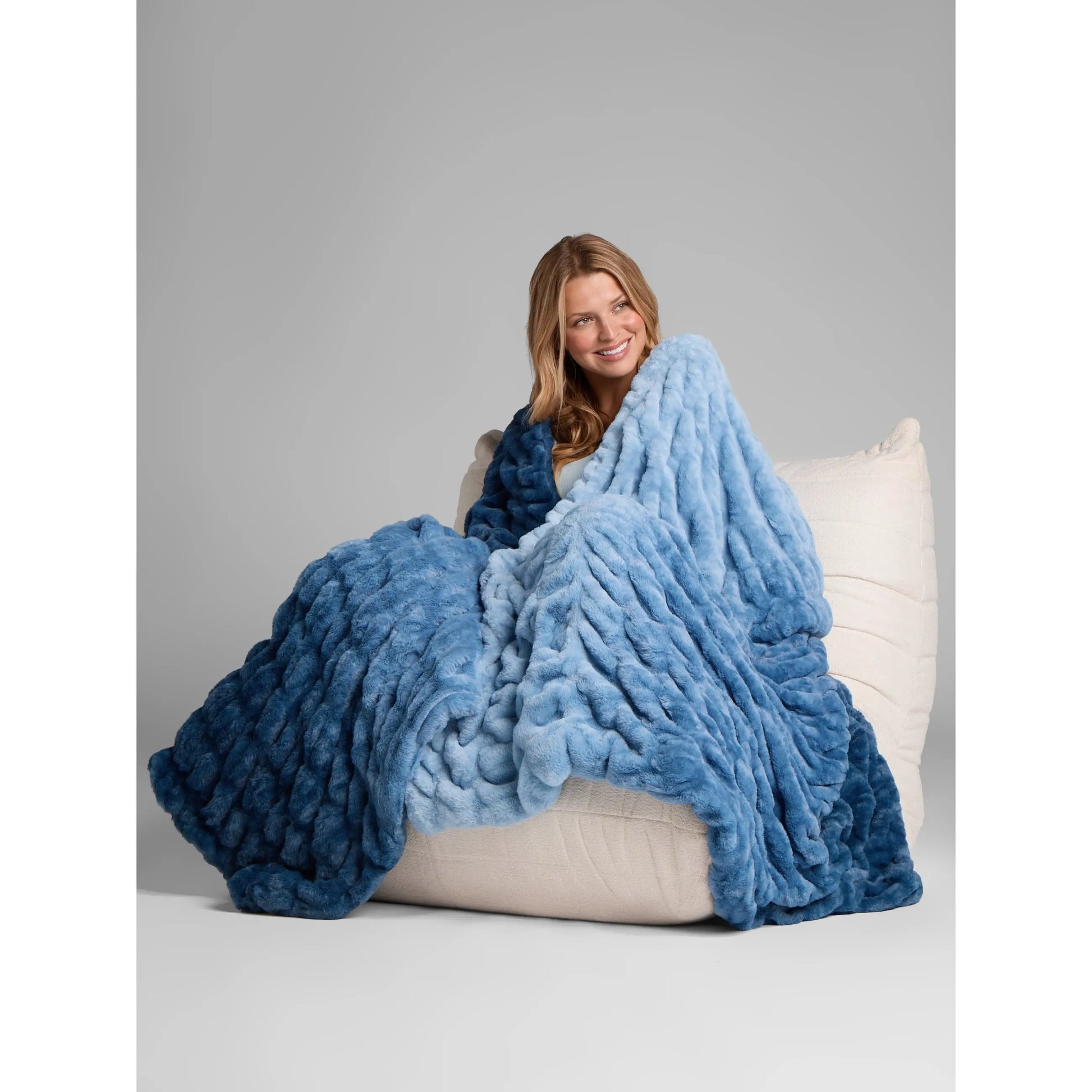 Comfrt | the Dreamer Blanket | Oversized, Cozy, Soft Warm Throw
