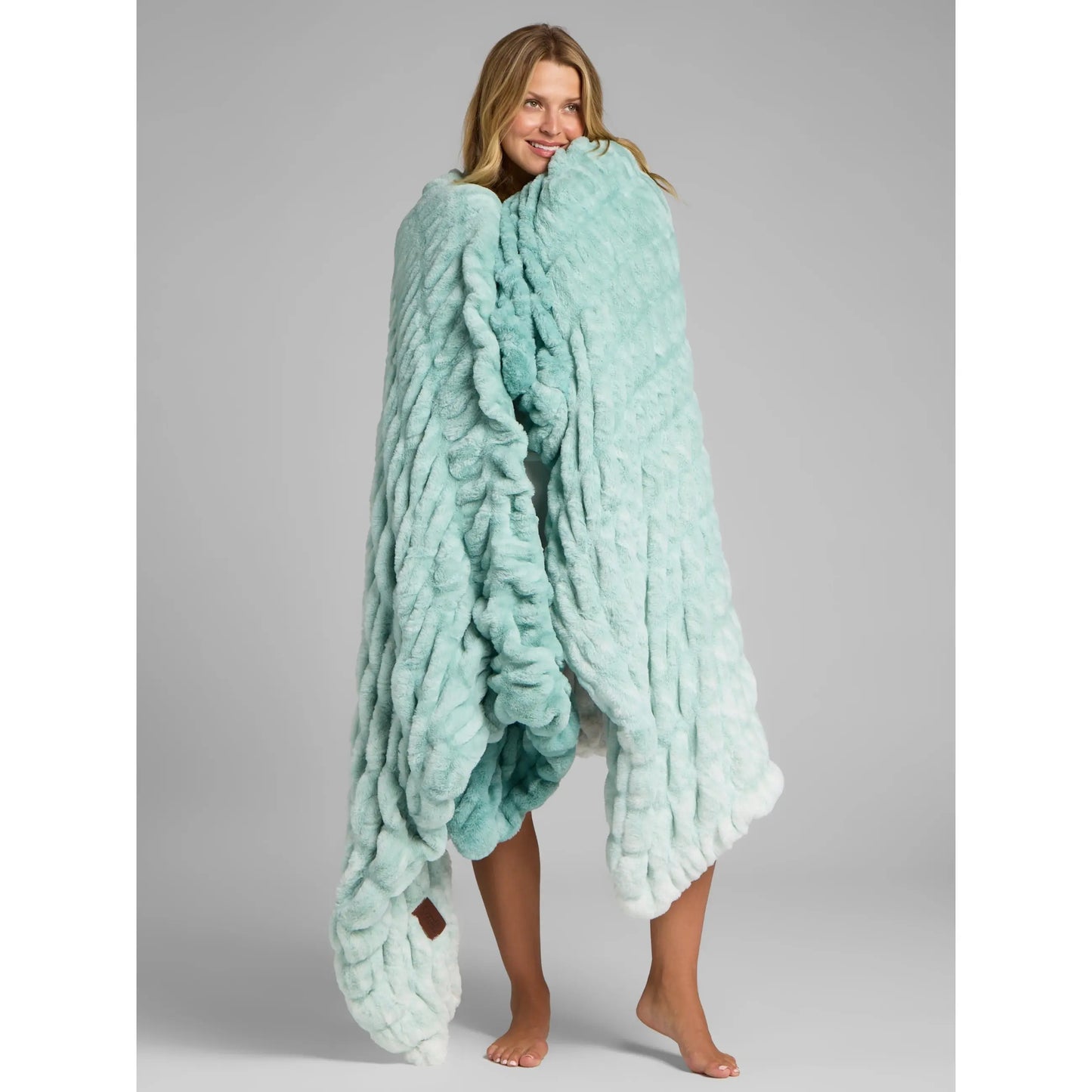 Comfrt | the Dreamer Blanket | Oversized, Cozy, Soft Warm Throw