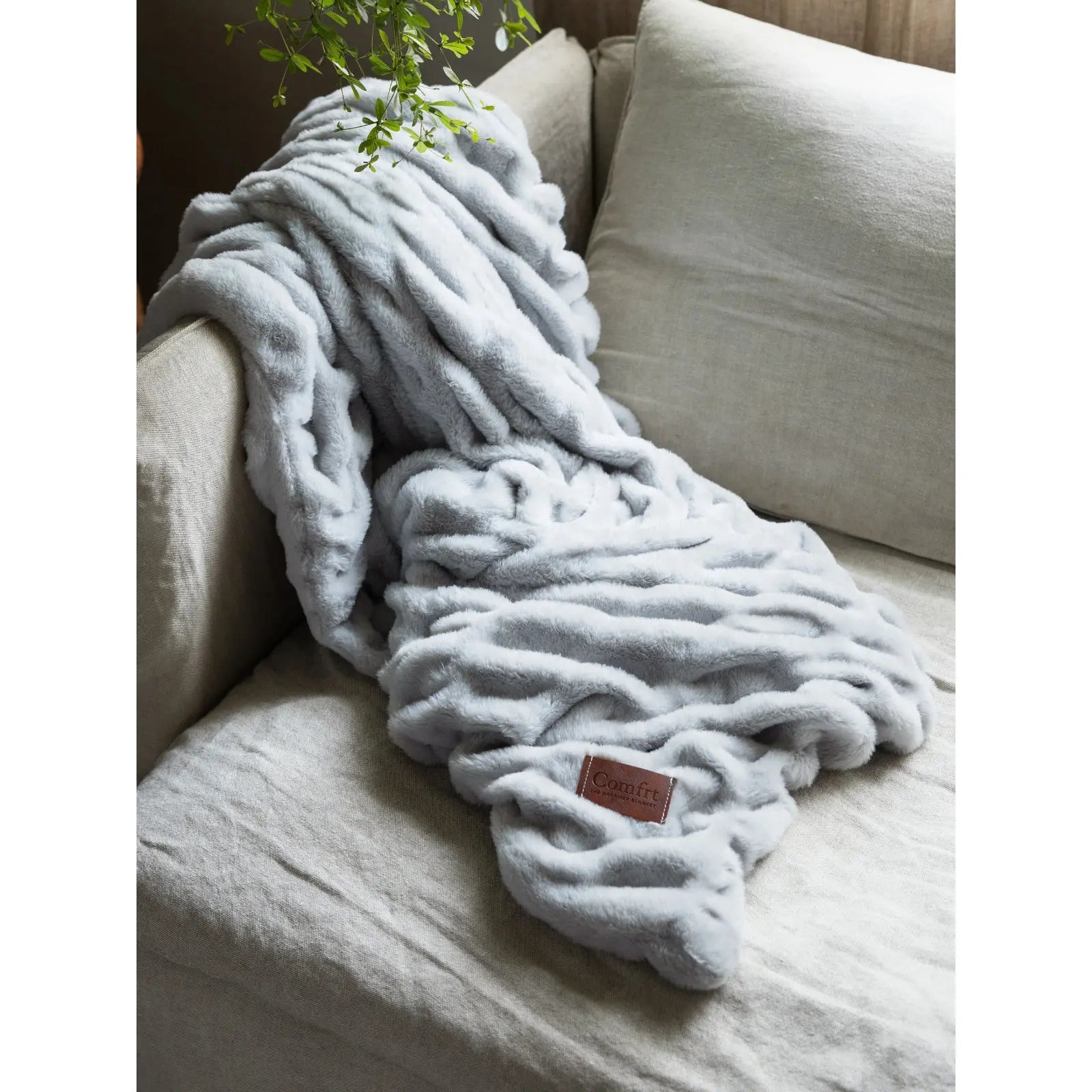 Comfrt | the Dreamer Blanket | Oversized, Cozy, Soft Warm Throw
