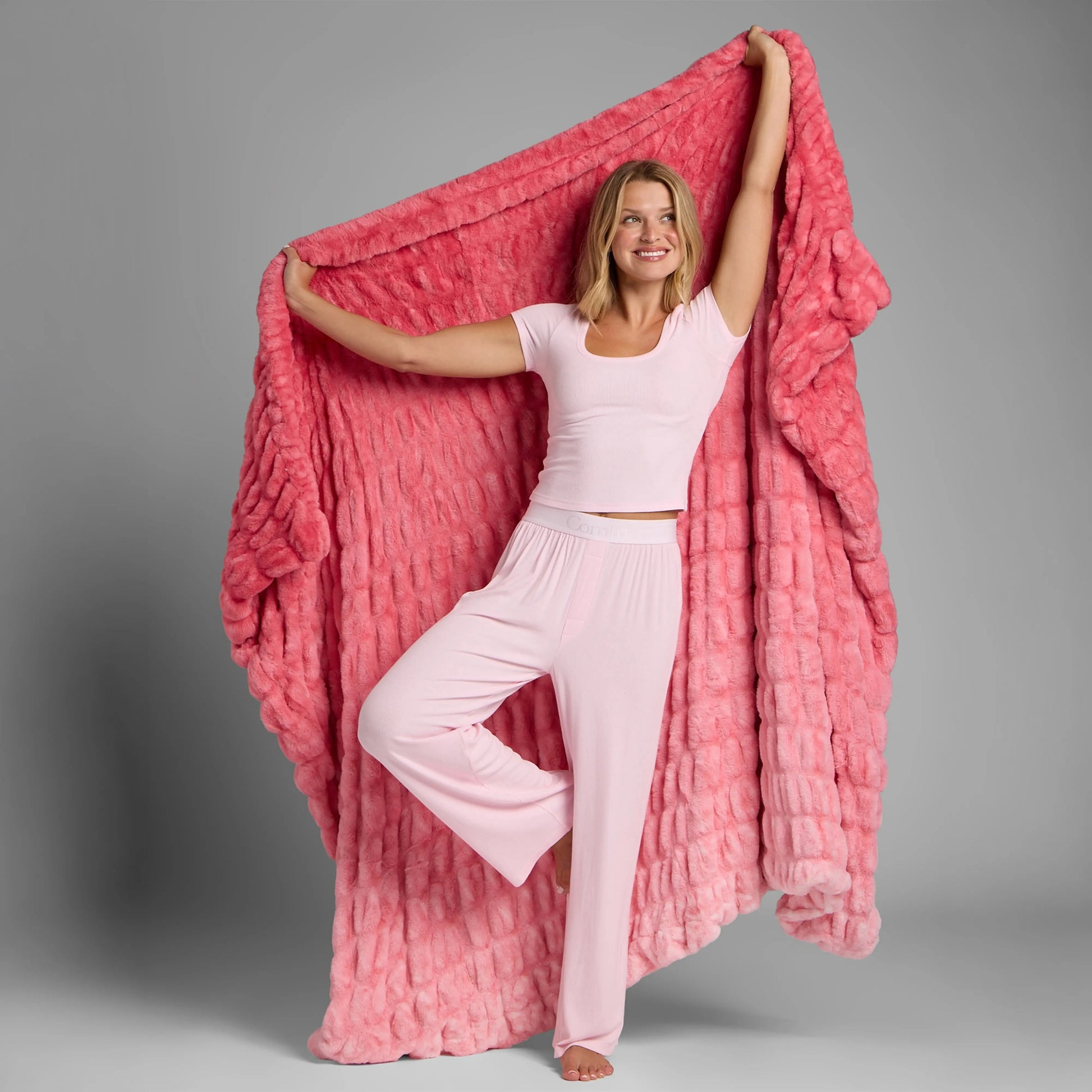 Comfrt | the Dreamer Blanket | Oversized, Cozy, Soft Warm Throw